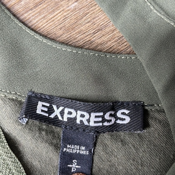 Express Women’s Army Olive Green Racer Back Tank Blouse, Back Zip, size small - Picture 4 of 10
